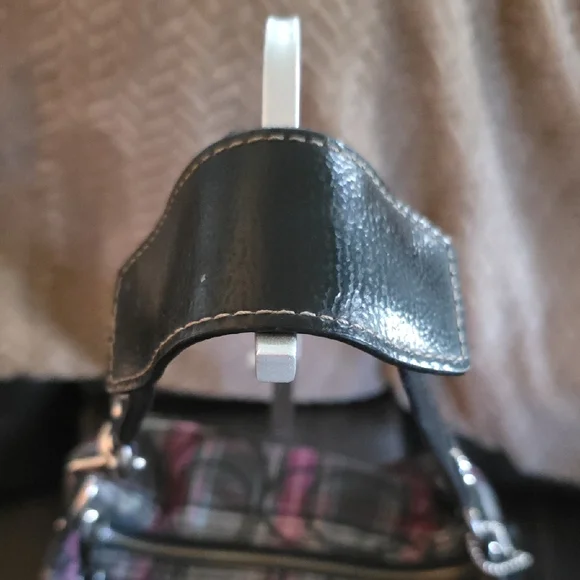 Coach Poppy Shoulder Bag - Pink and Black 2011 - Picture 5 of 8